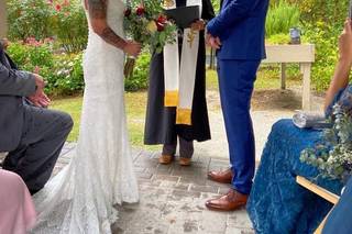 Anna Castillo-Lora, The Wedding Officiant - 31