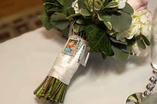 Hearts and Flowers Floral Design Studio - 25