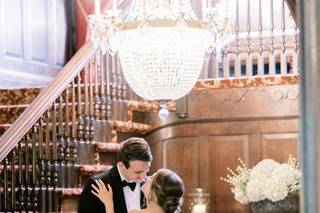 Darianna Bridal & Tuxedo - 7