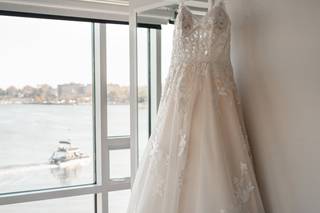 Laura & Leigh Bridal, LLC - 27