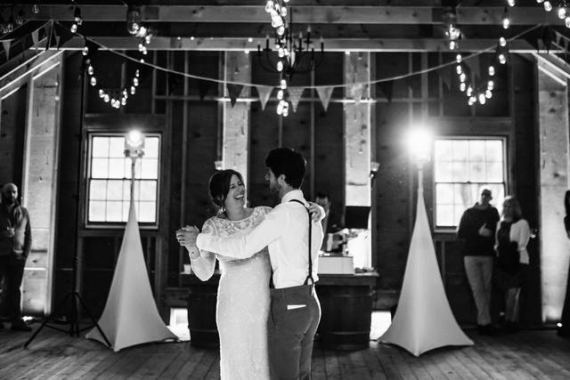 The Hive Farm & Wedding Barn 3
