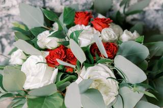 La Vie en Rose Floral & Event Designs - 11