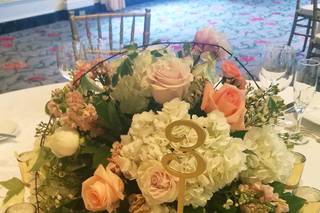 Rhonda Nichols Floral Design Studio - 16