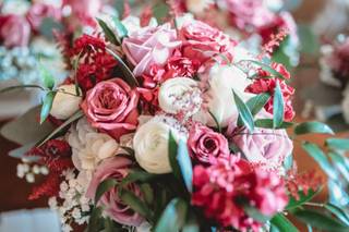 Designs By Linda Florist - 78