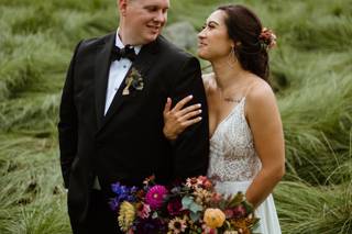 Frenchie's Floral Studio - 16