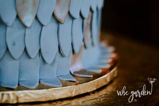 Crowned Cakes by Jess - 8