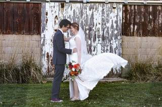 Dexter + Sarah's Romantic Barn at Harvest Moon Pond Wedding // The