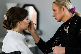 Tulsa Bridal Beauty - Celebrity Makeup & Hair stylist - 11