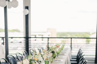 Southern Vintage Table - 26