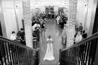 Three Twenty on Main - 5