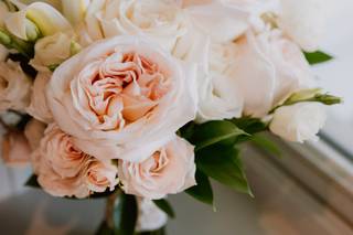 Bruce Wayne Florals - 10