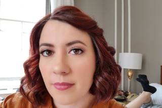 Lash Out Loud Beauty Bar - 34