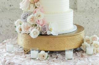 Bloom Custom Cakes - 43