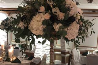 Guy's Party Center - 16