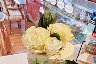 Carina e Dolce, Specialty Cakes & Cookies - 6