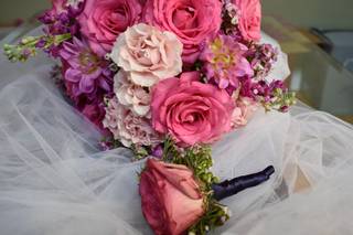 With All My Heart Floral Design Studio - 29