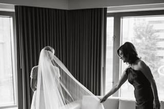 Dressigner - Bridal Alterations Studio Atelier - 30