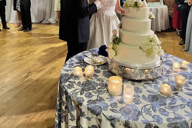Couture Cakes of Greenville 2