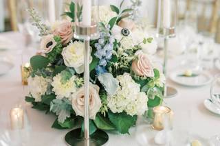 Gray's Florist & Garden Center - 43