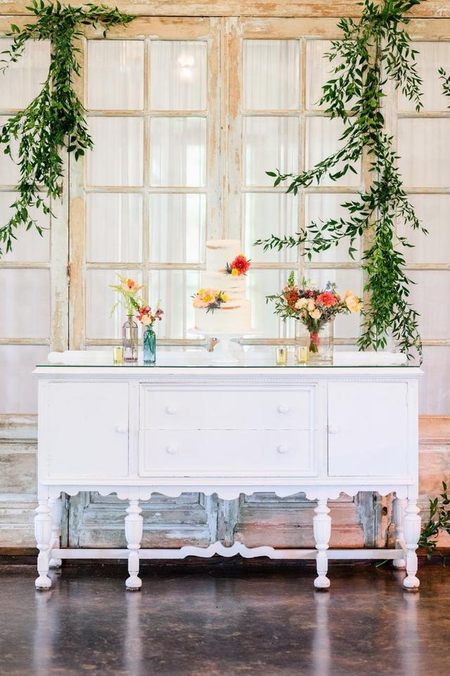Sixpence Floral Design - 2