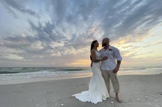 Simple Weddings - 32