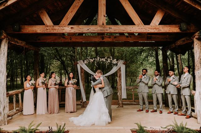 Bella Bride Boutique - 4