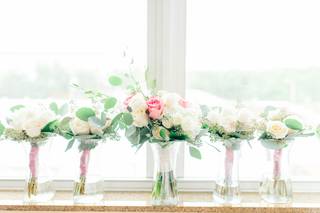Buds Blooms & Beyond - 21