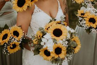 Petals and Lace Events - 41