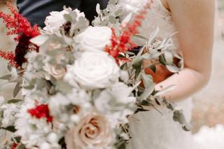 Nature's Best Floral & Boutique - 27