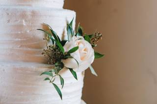 Truly Scrumptious Cake Shoppe - 8