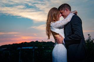 Kuipers Orchard Weddings by Fishermen's Inn - 16