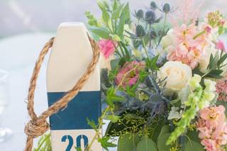 Artistic Blossoms Floral Design Studio - 62