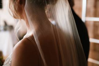 Glimmer Hair & Makeup - 80