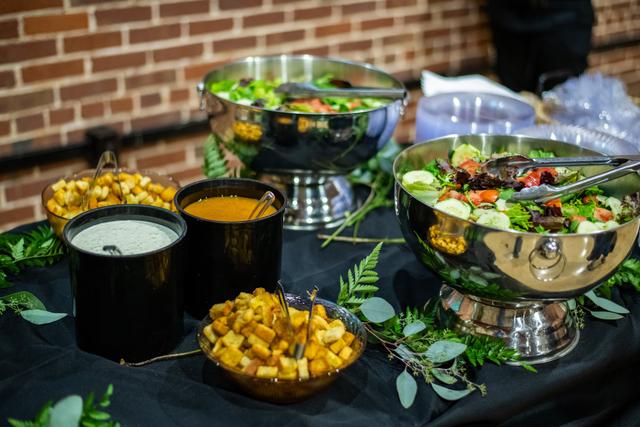 Laurenda's Family Restaurant & Catering - 3