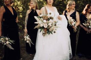 Larkspur & Leo Artisan Floral Design - 17