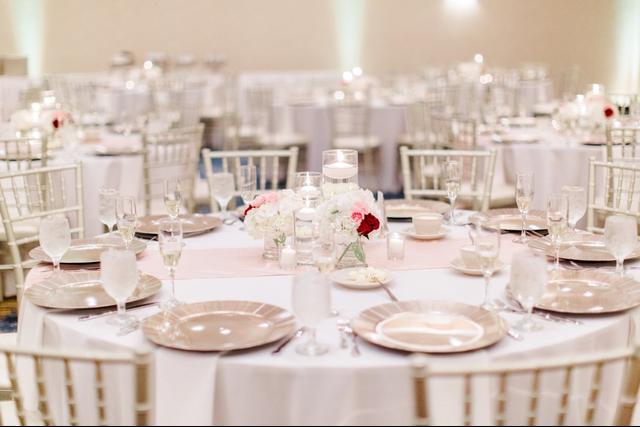 DoubleTree by Hilton Cleveland-Westlake - 1