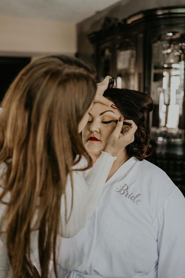 Bijoux Belles Hair & Makeup - 2