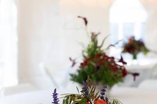 Artistic Blossoms Floral Design Studio - 40