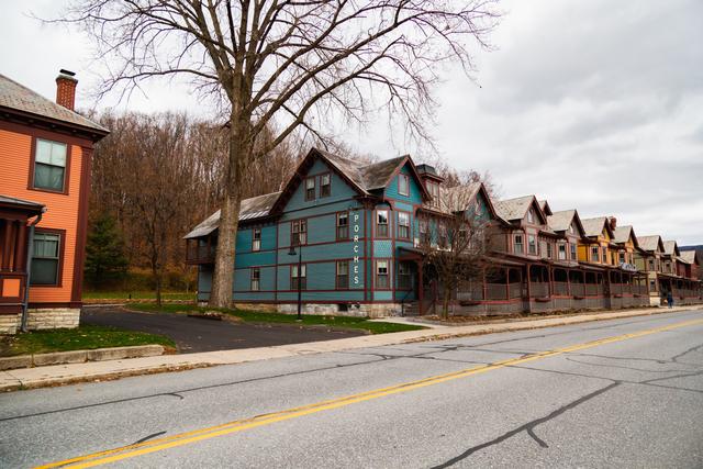 The Porches Inn at Mass MoCA - 1