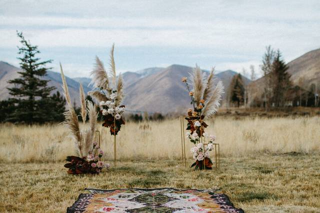 Two Hands Floral 1