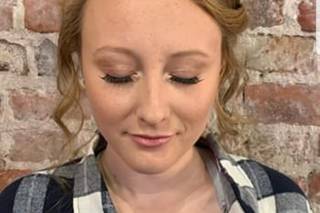 A Cut Above Full Service Salon - 28