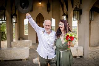 Hand Heart and Crown Weddings - 18