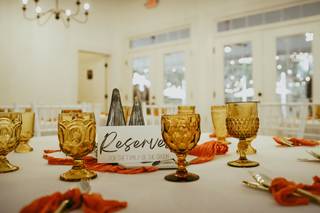 Southern Vintage Table - 37