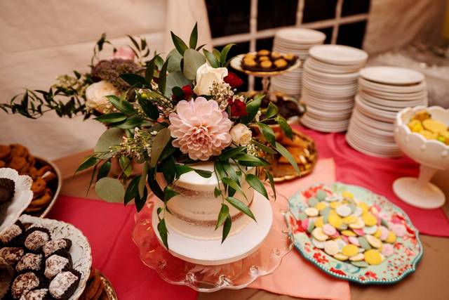 Tres Belle Cakes 1