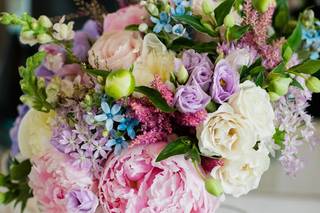 Fiddleheads Fine Flowers and Maine Gifts - 11