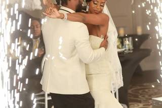 Platinum Ent Dj, Event Lighting & Mirror Photo Booth Rental - 5