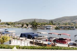 Lakehouse Resort - 6