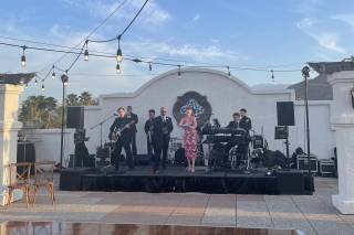 Undercover Live Entertainment - 24