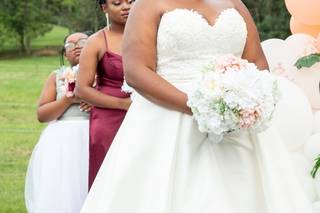 Dressigner - Bridal Alterations Studio Atelier - 52