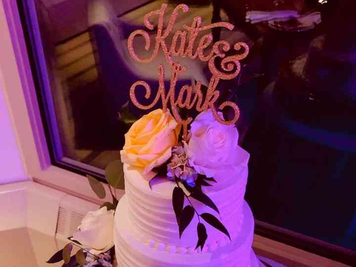 The Pastry Garden Wedding Cake Poughkeepsie Ny Weddingwire